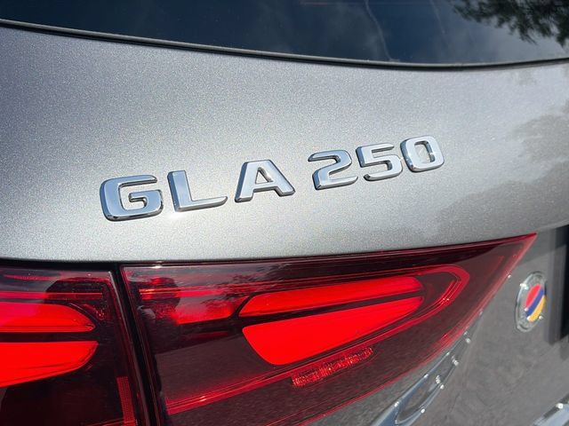 Used 2026 Mercedes-Benz GLA 250 4MATIC image 16