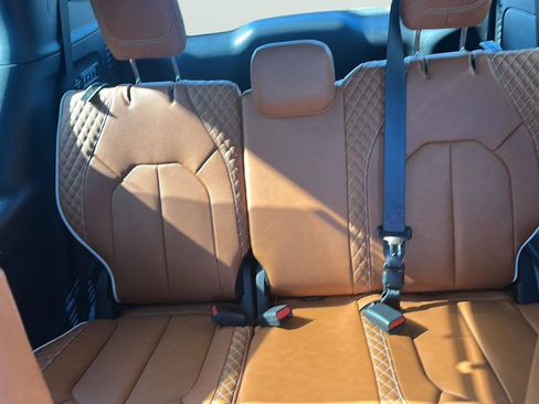 Used 2026 Chrysler Pacifica Pinnacle w/ Trailer Tow Group FWD image 62