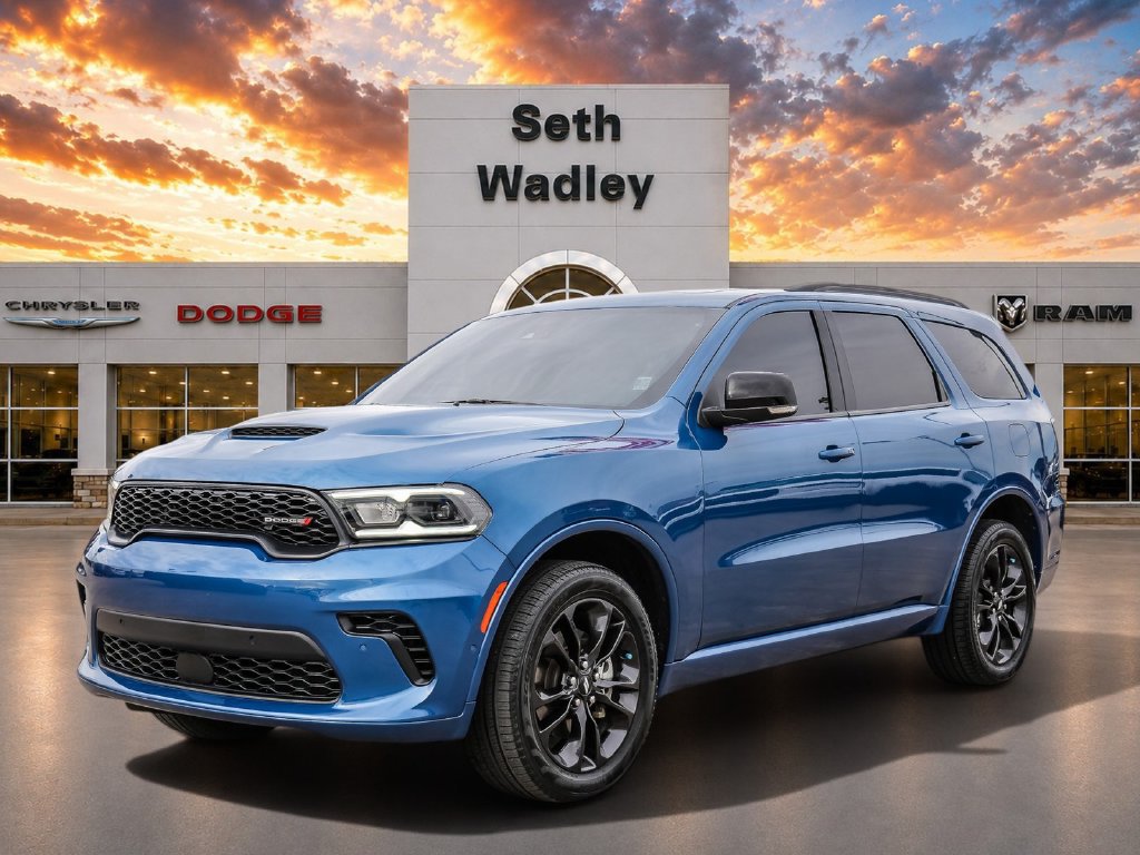 Used 2025 Dodge Durango GT AWD/4WD image 3