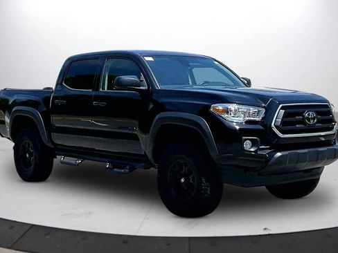 Used 2023 Toyota Tacoma SR5 RWD image 2