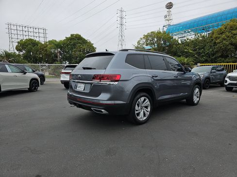 Used 2021 Volkswagen Atlas SE w/ Panoramic Sunroof Package FWD image 5