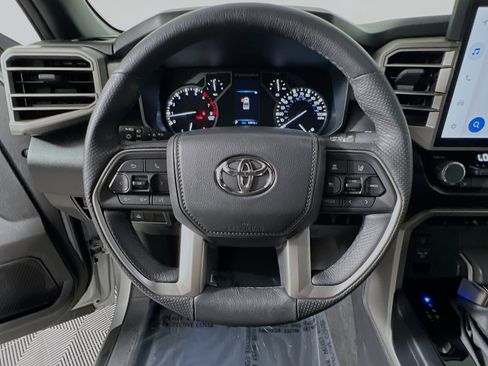 Used 2025 Toyota Tundra SR5 w/ SR5 Premium Package AWD/4WD image 17
