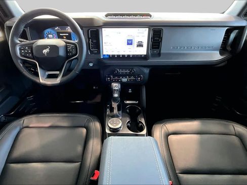 Used 2025 Ford Bronco Badlands AWD/4WD image 15