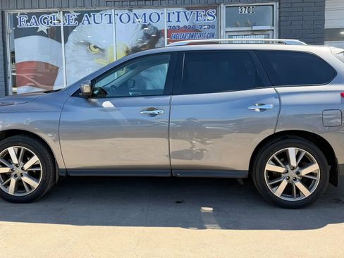 Used 2019 Nissan Pathfinder S image 6
