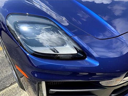 New 2025 Porsche Panamera 4 image 16