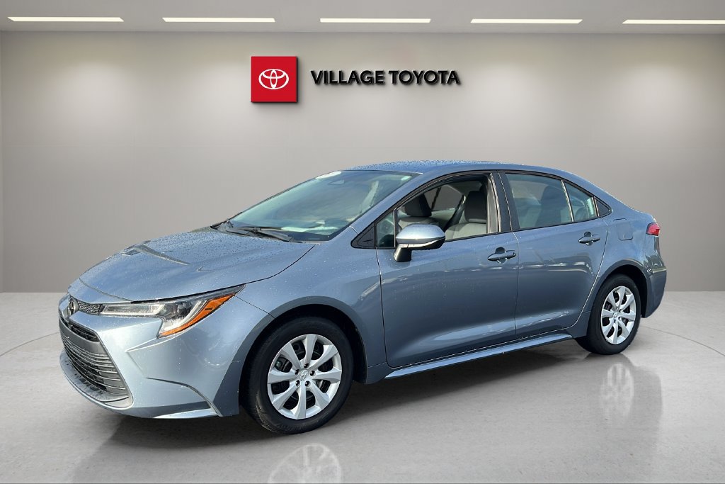 Certified 2024 Toyota Corolla LE FWD image 1
