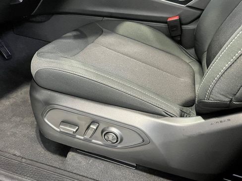 New 2025 Jeep Grand Cherokee L Laredo w/ Luxury Tech Group I image 19