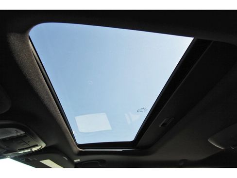 Used 2025 Dodge Durango R/T image 25