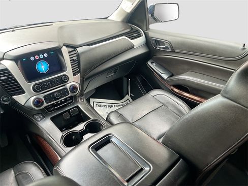 Used 2020 GMC Yukon XL SLT image 24