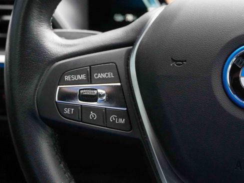 Certified 2023 BMW i4 eDrive35 w/ Premium Package image 21