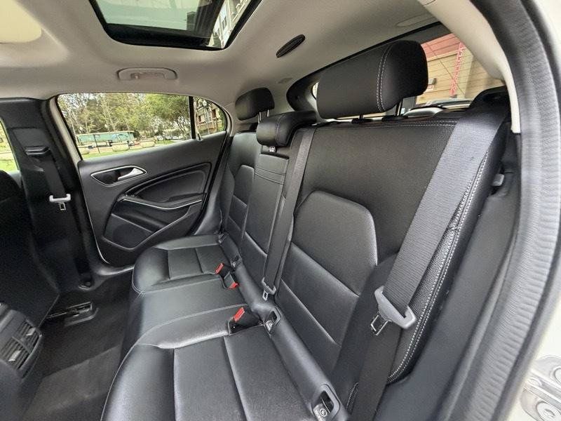 Used 2018 Mercedes-Benz GLA 250 4MATIC image 41