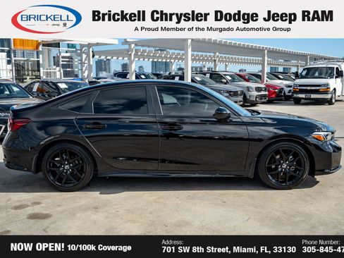 Used 2025 Honda Civic Sport image 4