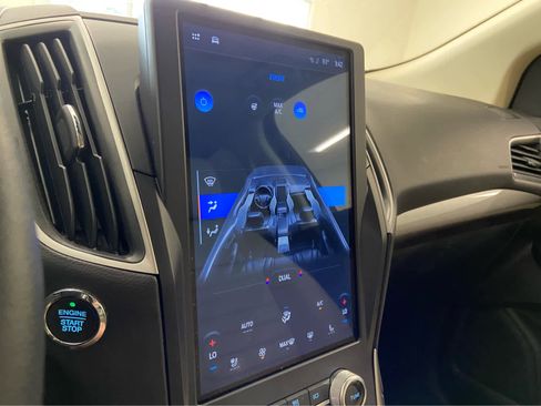 Used 2024 Ford Edge SEL w/ Convenience Package image 31