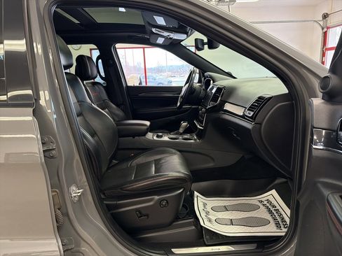 Used 2020 Jeep Grand Cherokee Trailhawk w/ Trailhawk Luxury Group image 30