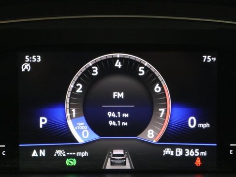 Used 2023 Volkswagen Tiguan SE image 18