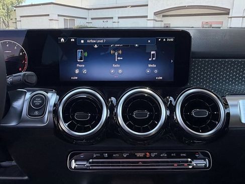 New 2026 Mercedes-Benz GLB 250 image 25