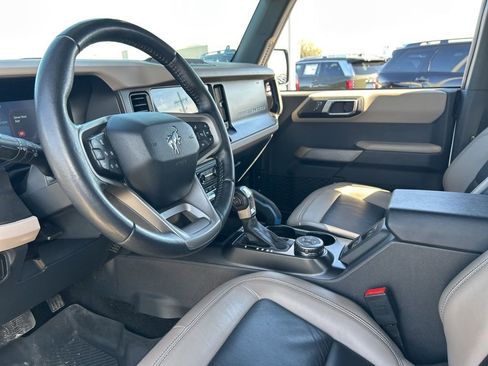 Used 2022 Ford Bronco Wildtrak image 27