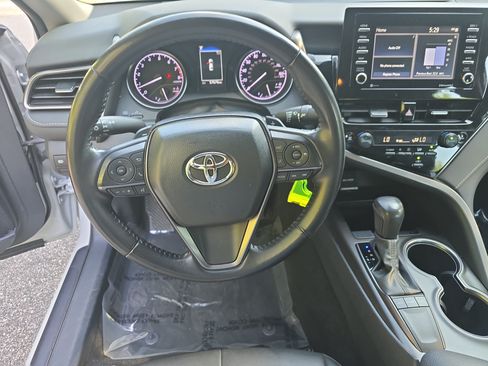 Used 2024 Toyota Camry SE FWD image 14