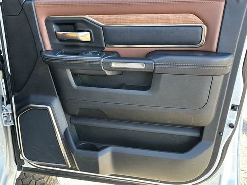 Used 2020 RAM 2500 Limited image 19