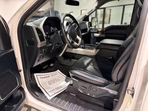 Used 2019 Ford F150 Lariat AWD/4WD image 14