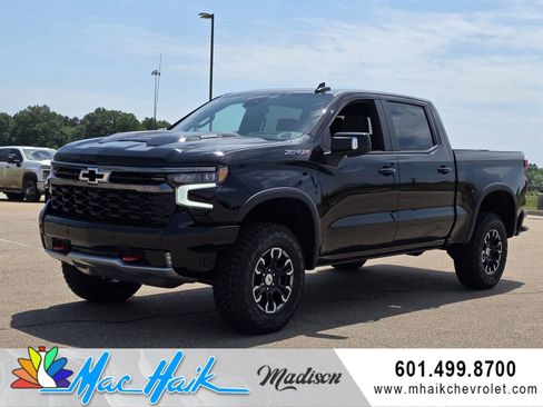 New 2026 Chevrolet Silverado 1500 ZR2 AWD/4WD image 1