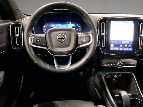 Certified 2023 Volvo XC40 B5 Plus w/ Climate Package AWD/4WD image 8