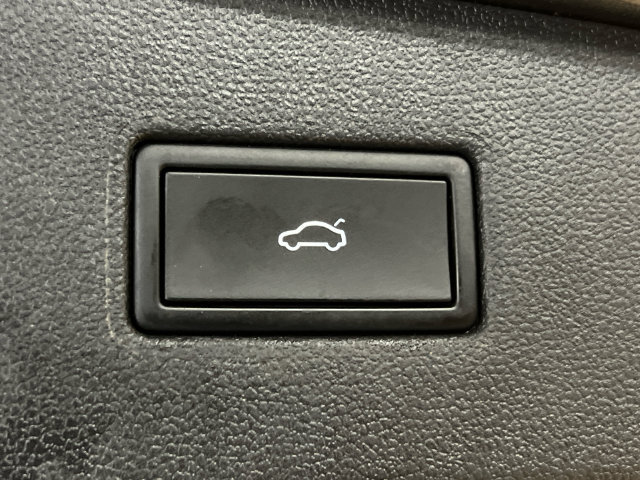 Certified 2023 Volkswagen Tiguan SE FWD image 6