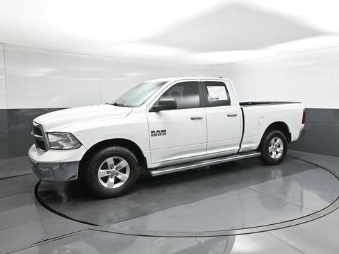 Used 2017 RAM 1500 Classic SLT RWD image 30