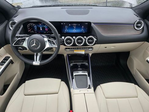New 2026 Mercedes-Benz GLA 250 4MATIC image 17
