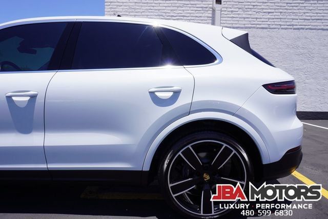 Used 2023 Porsche Cayenne AWD/4WD image 55