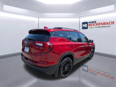 Used 2024 GMC Terrain SLT w/ Infotainment Package II