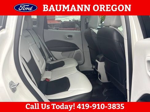Used 2018 Jeep Compass Limited w/ Navigation Group AWD/4WD image 11