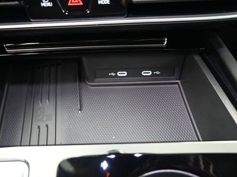 New 2026 Volkswagen Atlas Peak Edition image 9