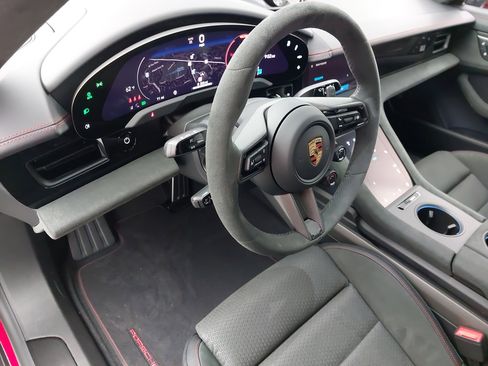 New 2026 Porsche Taycan GTS image 4