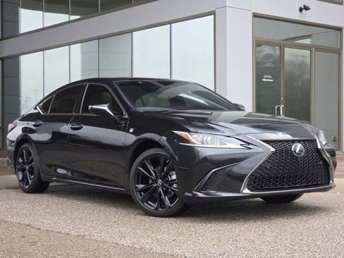 Used 2025 Lexus ES 350 F Sport image 2