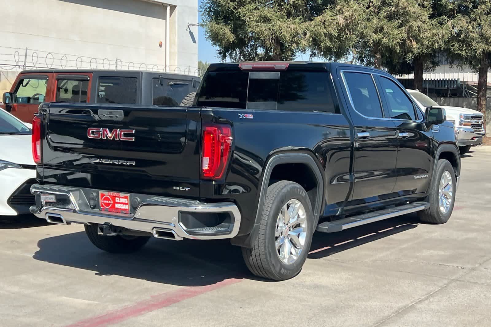 Used 2019 GMC Sierra 1500 SLT w/ SLT Premium Plus Package AWD/4WD image 3