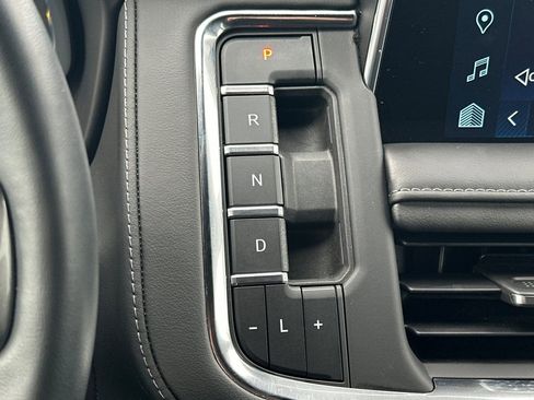 Used 2023 Chevrolet Tahoe Z71 image 22