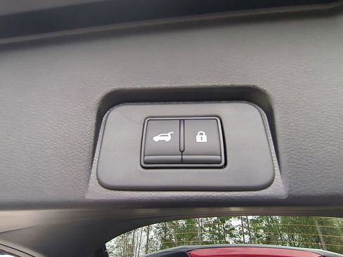 Certified 2026 Nissan Rogue SV w/ SV Premium Package image 28