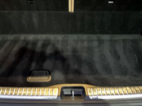 Certified 2024 Mercedes-Benz GLS 580 4MATIC image 11