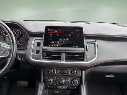 Used 2021 Chevrolet Tahoe RST w/ Luxury Package AWD/4WD image 10
