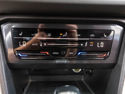 Used 2022 Volkswagen Tiguan SEL R-Line AWD/4WD image 29