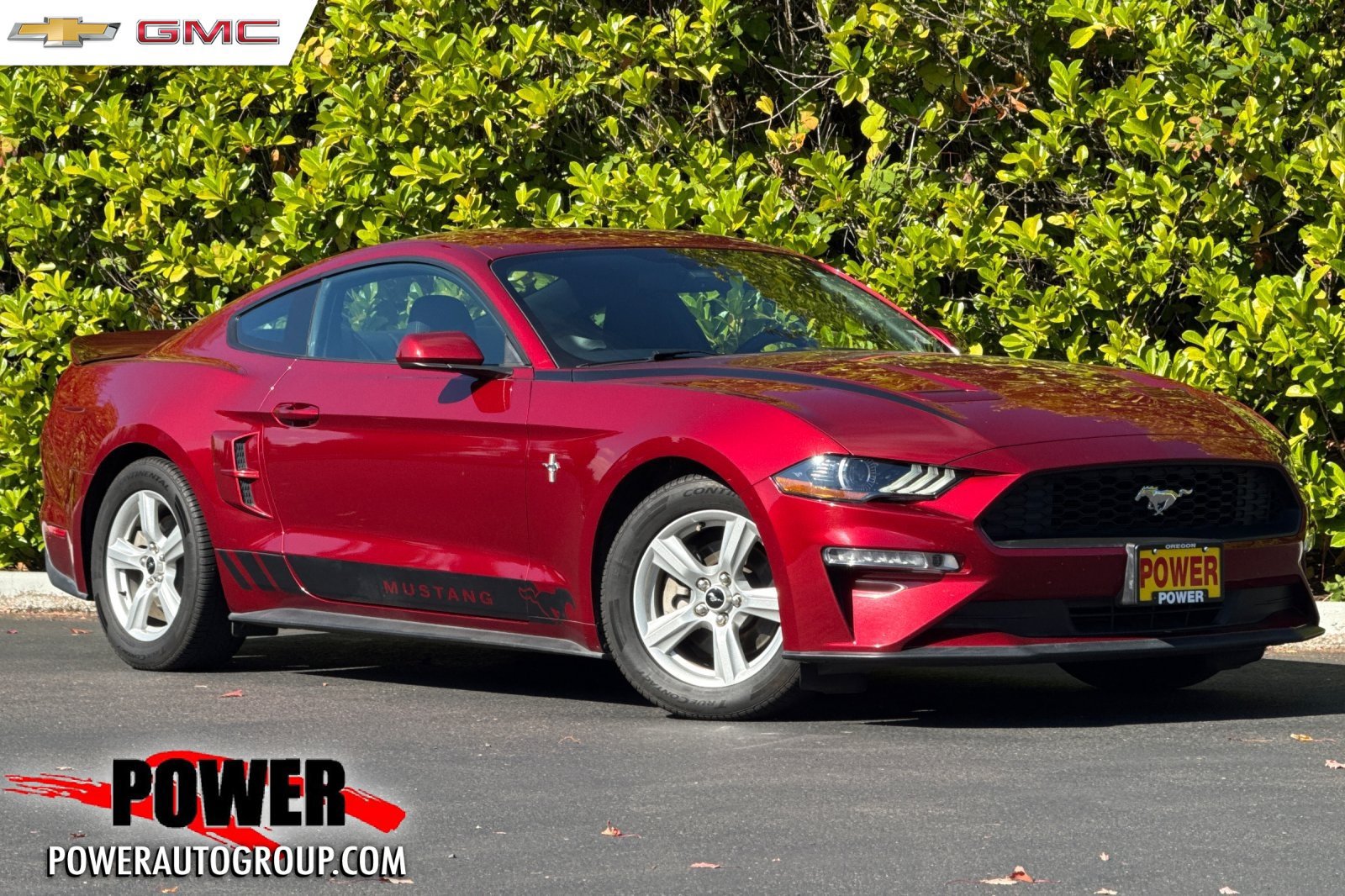 Used 2018 Ford Mustang Coupe RWD image 1