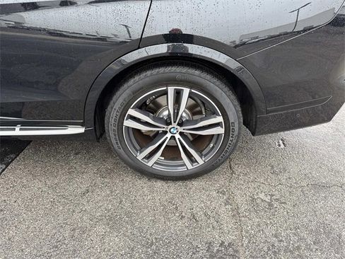 Used 2024 BMW X7 xDrive40i w/ M Sport Package image 30