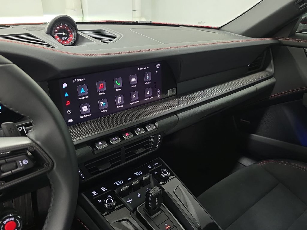 Certified 2025 Porsche 911 GTS image 15