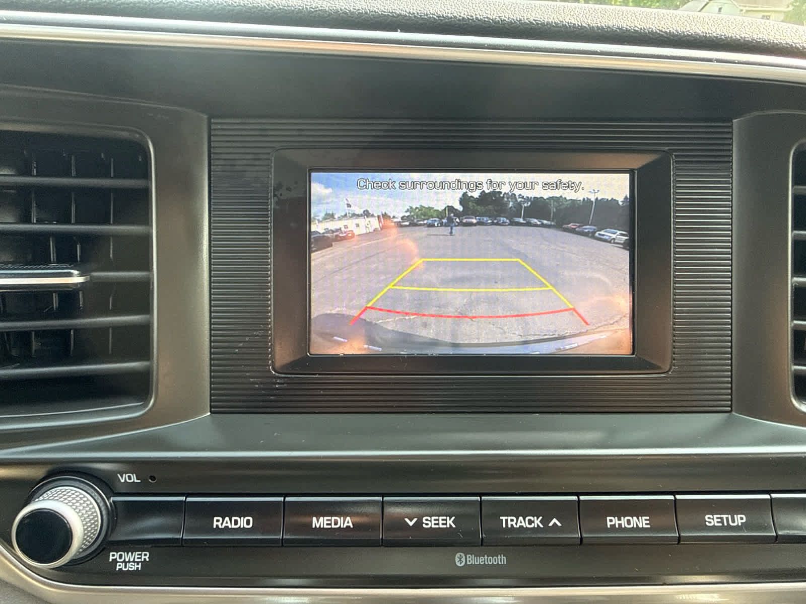 Used 2020 Hyundai Elantra SE FWD image 21