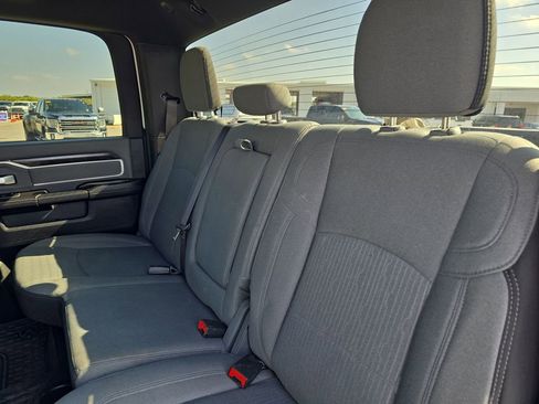 Used 2023 RAM 2500 Big Horn w/ Level 1 Equipment Group image 18