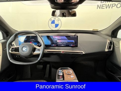 Used 2024 BMW iX xDrive50 w/ Sport Package AWD/4WD image 9