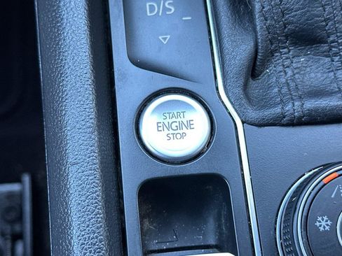 Used 2018 Volkswagen Atlas SE AWD/4WD image 23