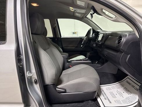 Used 2021 Toyota Tacoma SR AWD/4WD image 23