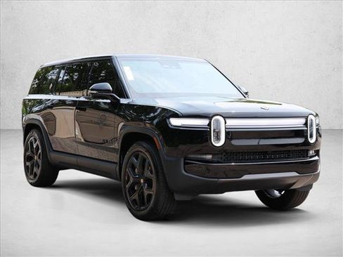 Used 2025 Rivian R1S Adventure AWD/4WD image 3